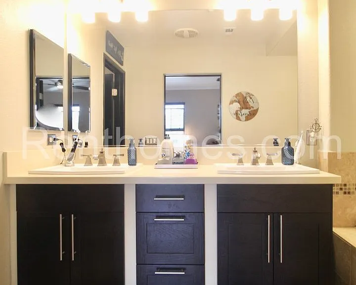 2802 Piantino Cir — Photo 24