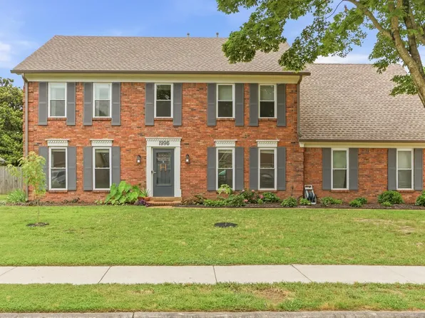1996 Brownsford Ln, Cordova, TN 38016