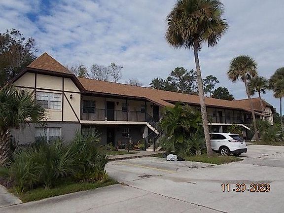2nd image of 2989 Sir Hamilton Cir