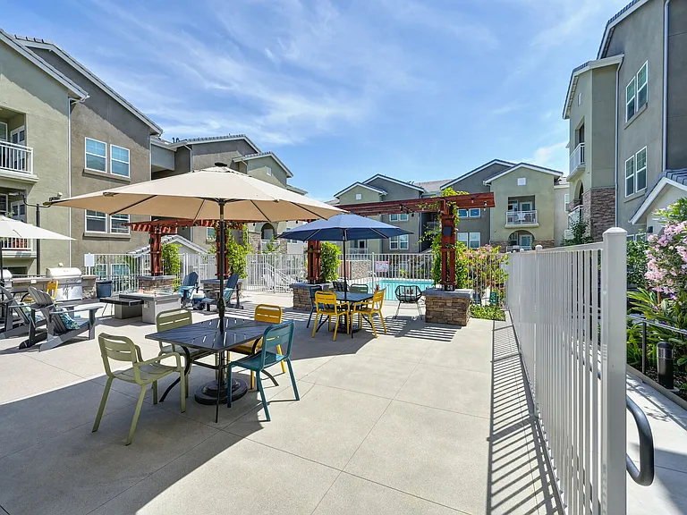 Vela Apartments — Photo 86
