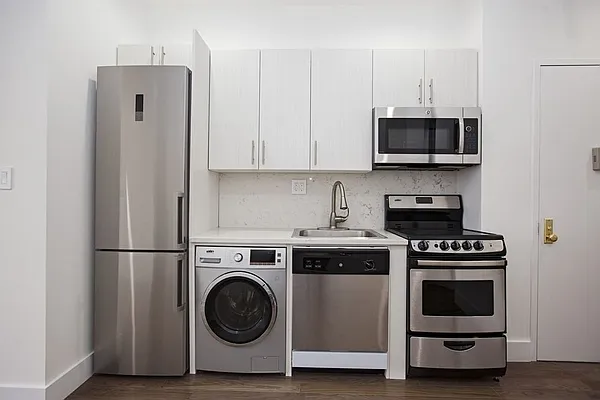 Rented by REAL New York | media 7