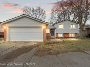 38539 Arcola Dr, Sterling Heights, MI 48312