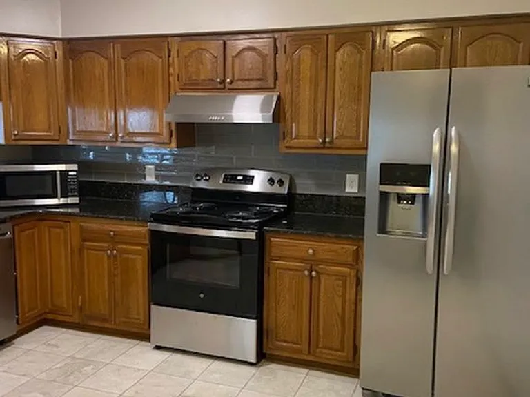 2568 Level Loop Rd — Photo 2