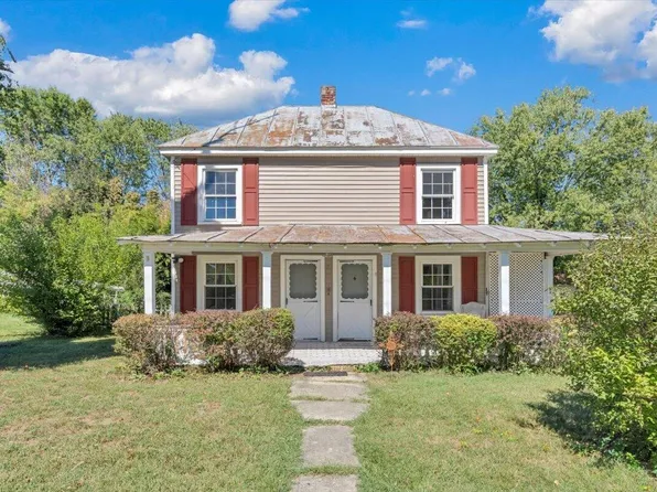 265 Conrad St, New Castle, VA 24127