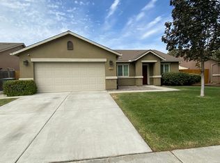 2308 W Porter Ave, Visalia, CA