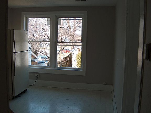 5th image of 503 Wainwright Ave #2