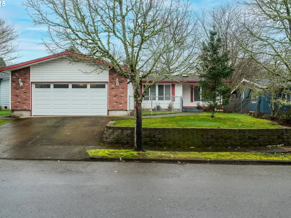 1692 SE Cedar Creek Pl, Gresham, OR 97080