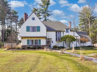 138 Park Dr, Springfield, MA 01106