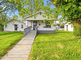 4002 Greenwood Ave, Louisville, KY 40211