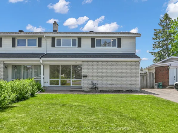 114 Chesterton Dr, Ottawa, ON K2E 5T6