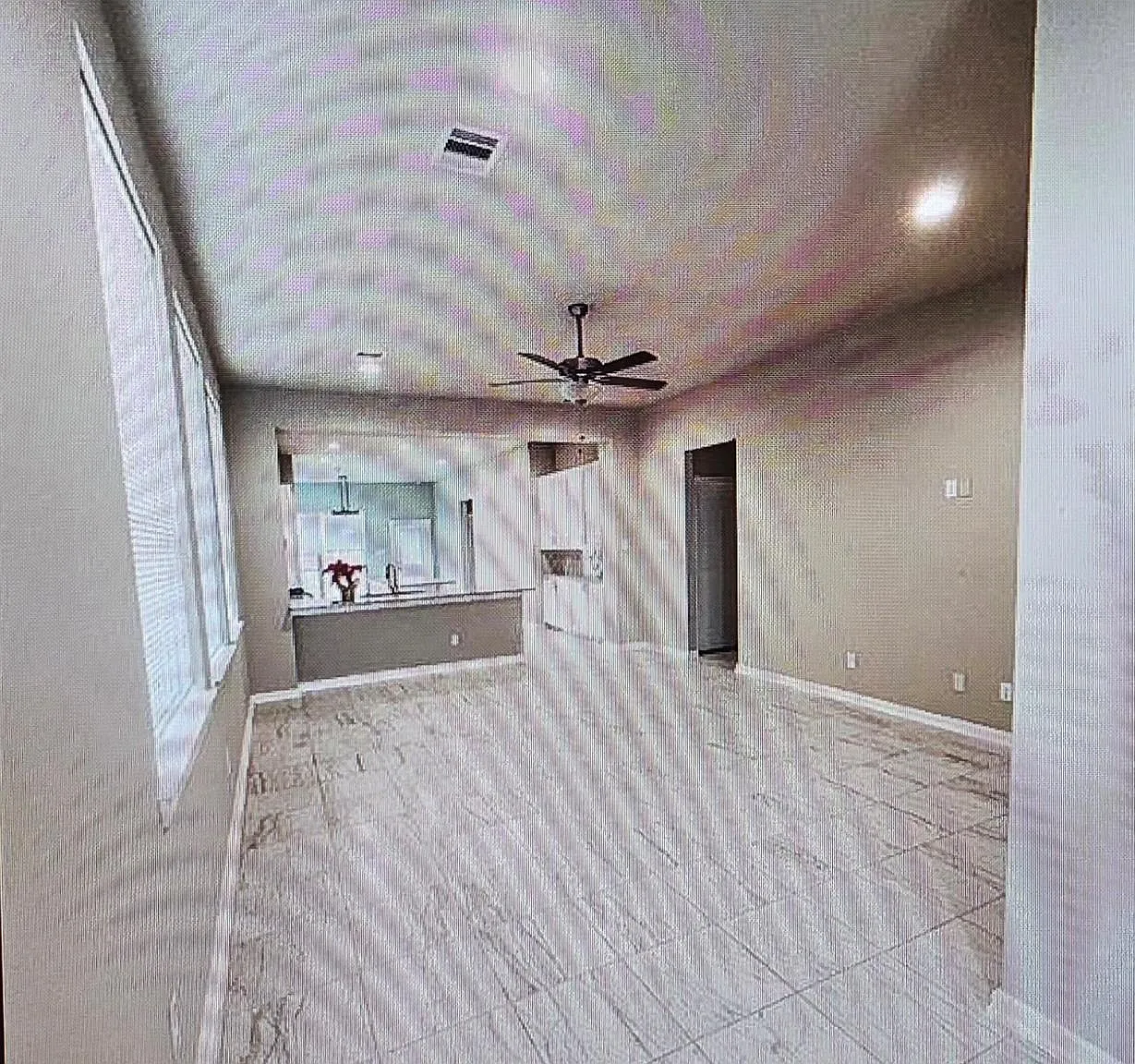 3 bed, 2.0 bath, 1722 sqft, $2,400 — Photo 4