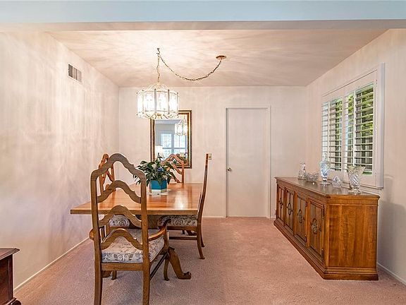 5th image of 532 E Las Flores Ave