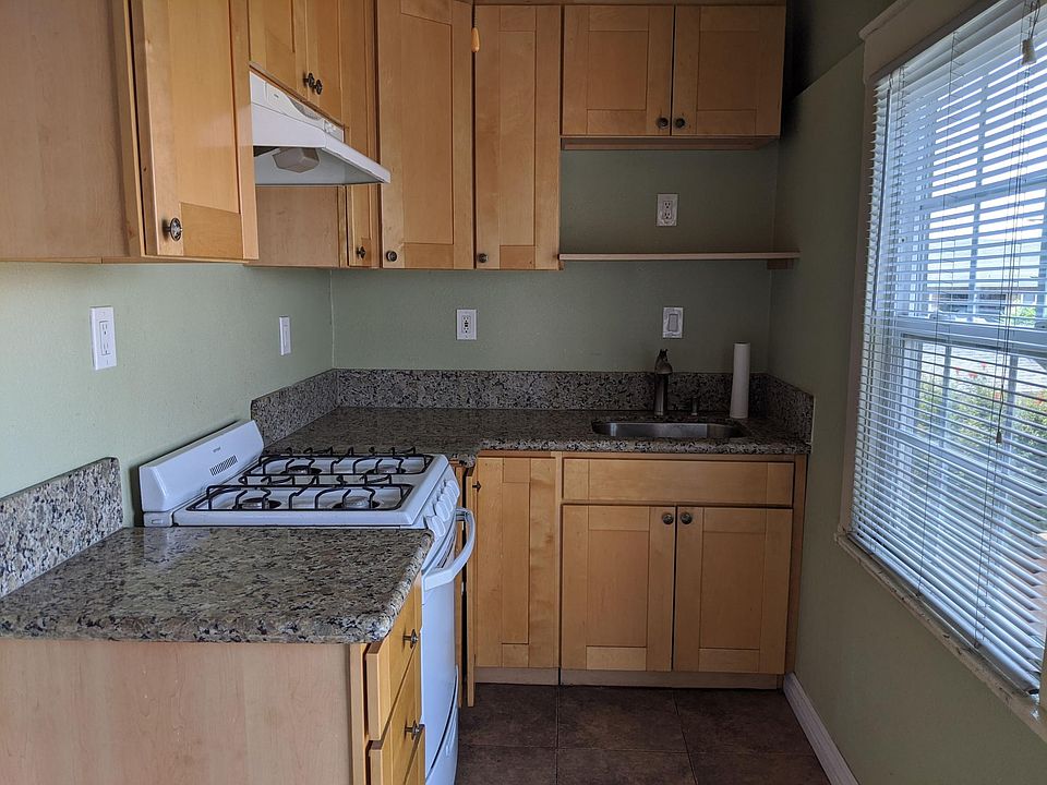 1st image of 3383 Orange Ave