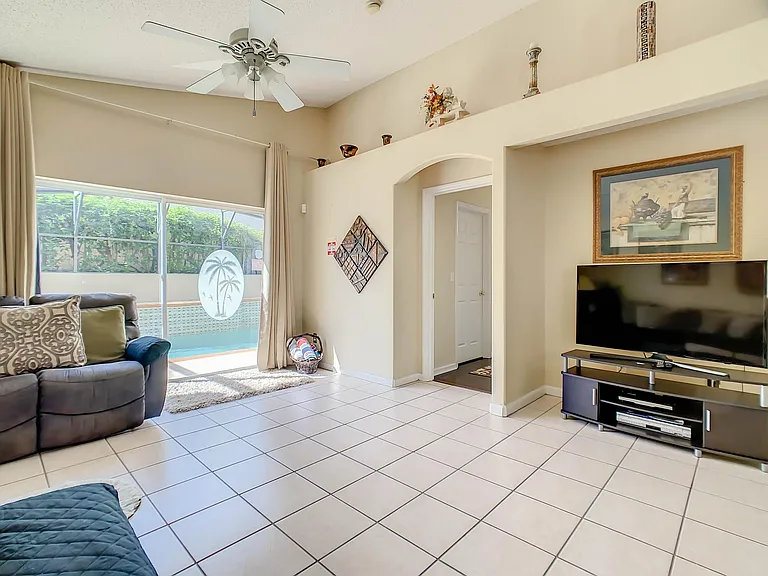 15906 Bay Vista Dr — Photo 34