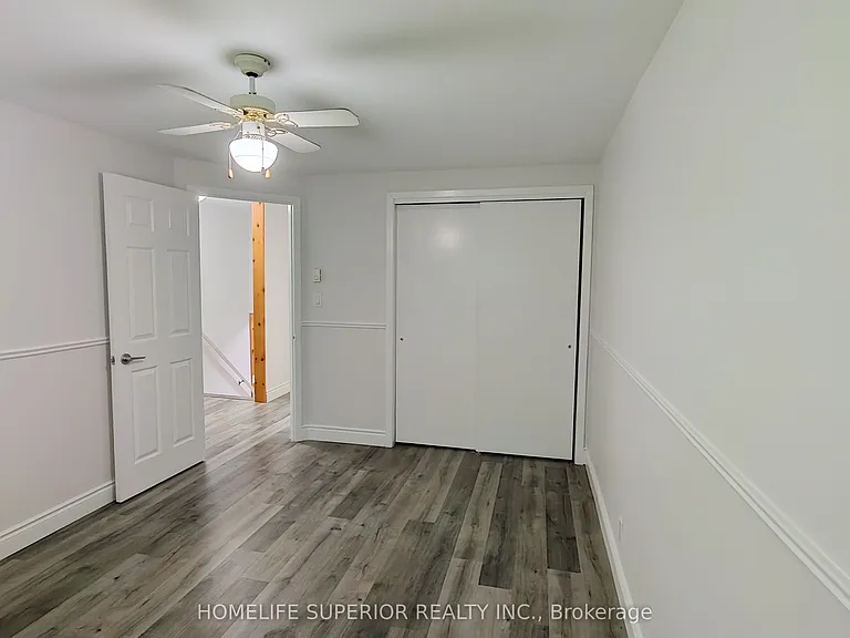 292 Brighton Ct #UPPER — Photo 10