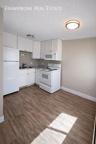 3048 W Amherst Ave #102 Photo 1
