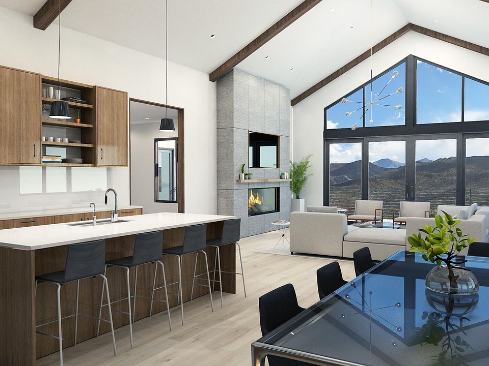 2nd image of 661 Larkspur Dr