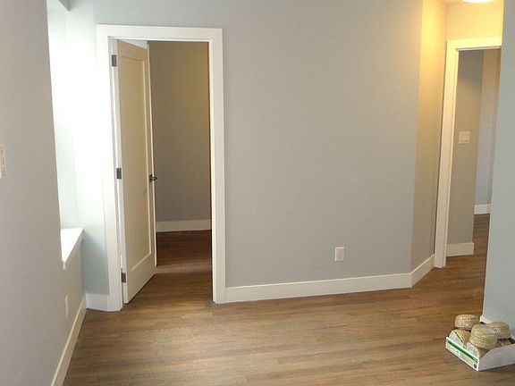 5th image of 4107 28th Ave #12