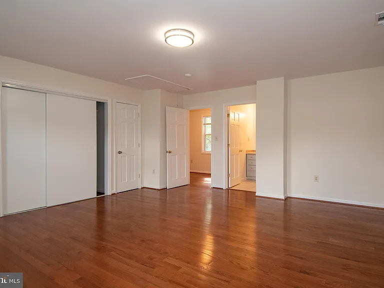 6733 Gouthier Rd — Photo 12