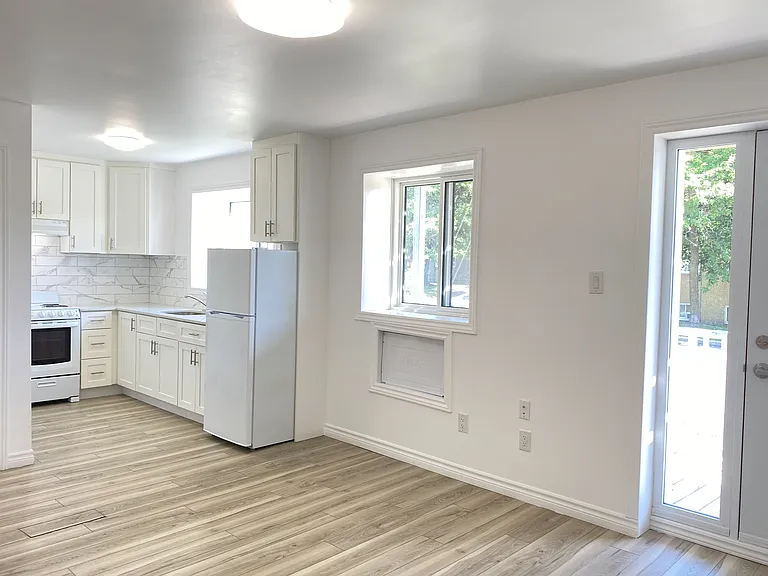 630 Cummings Ave — Photo 100