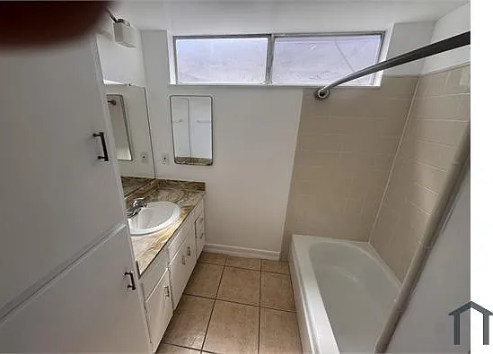 2108 E Avenue Q6 — Photo 11