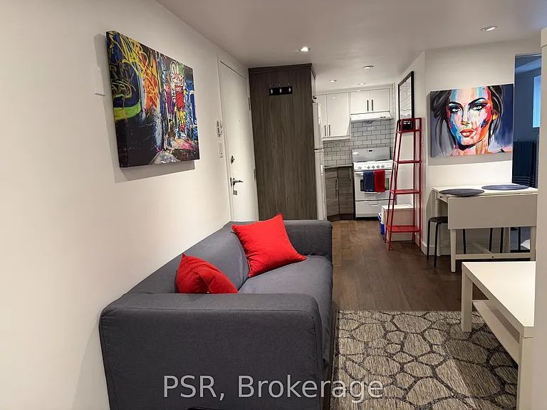 54A Galley Ave #B — Photo 4