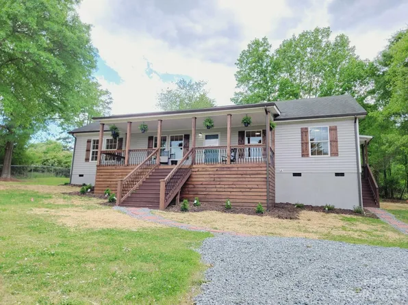 189 Vickers St, Forest City, NC 28043