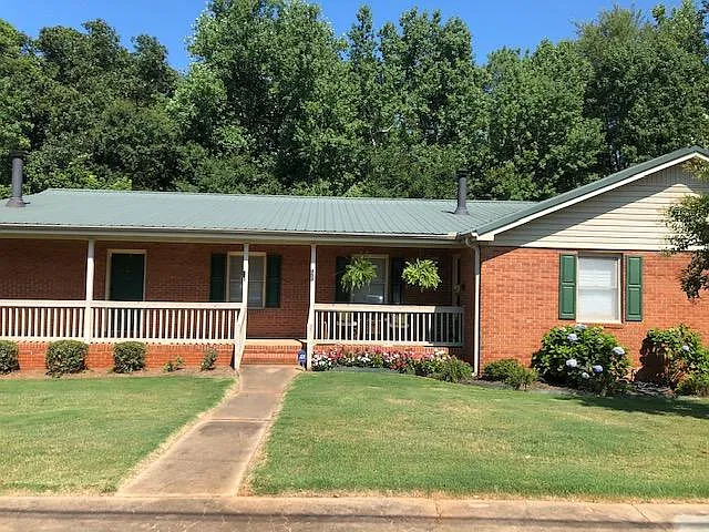 240 Seagraves Dr #240 — Photo 11