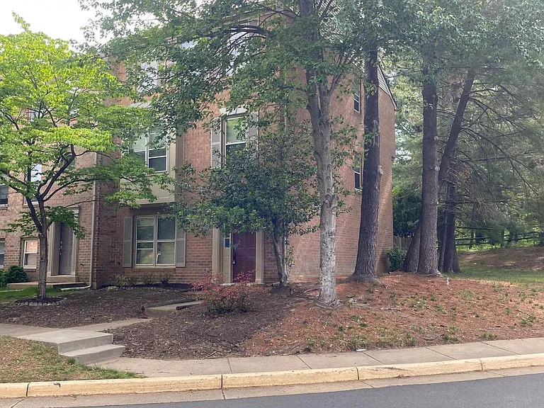 5623 Gresham Ln — Photo 38