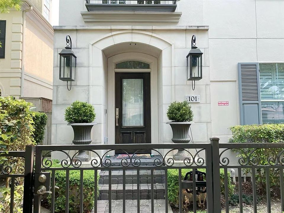 1st image of 4031 Bellefontaine St APT 101