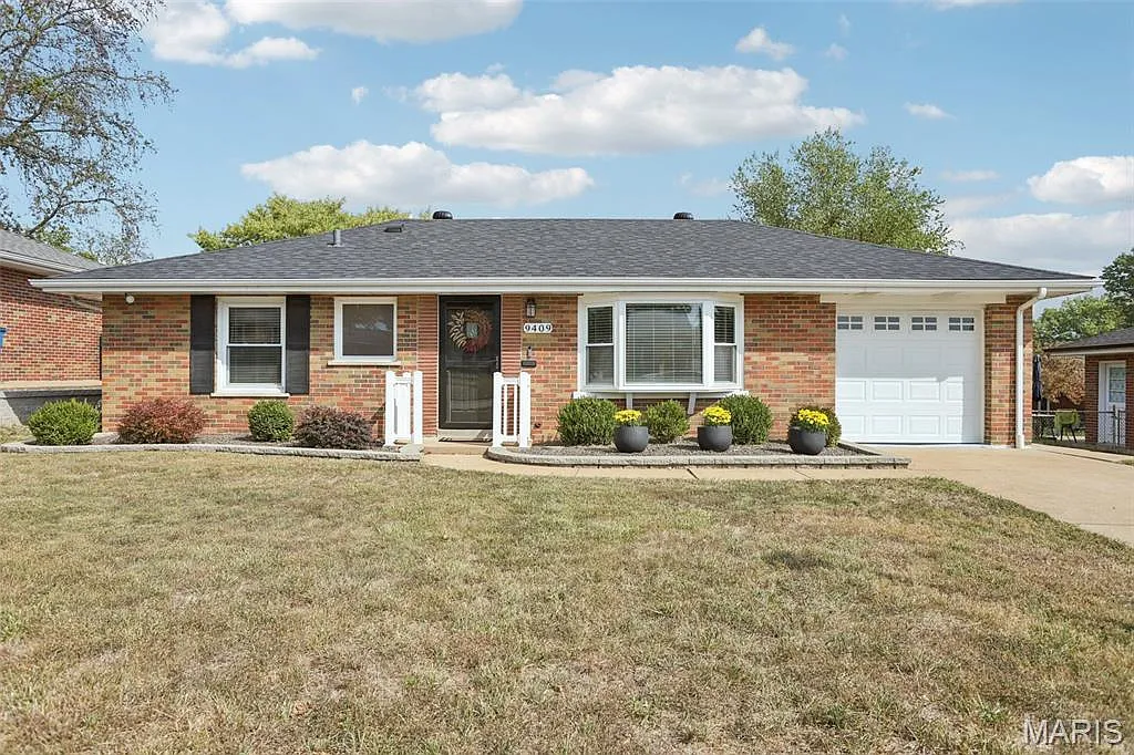 9409 Sequoia Ct photo 1