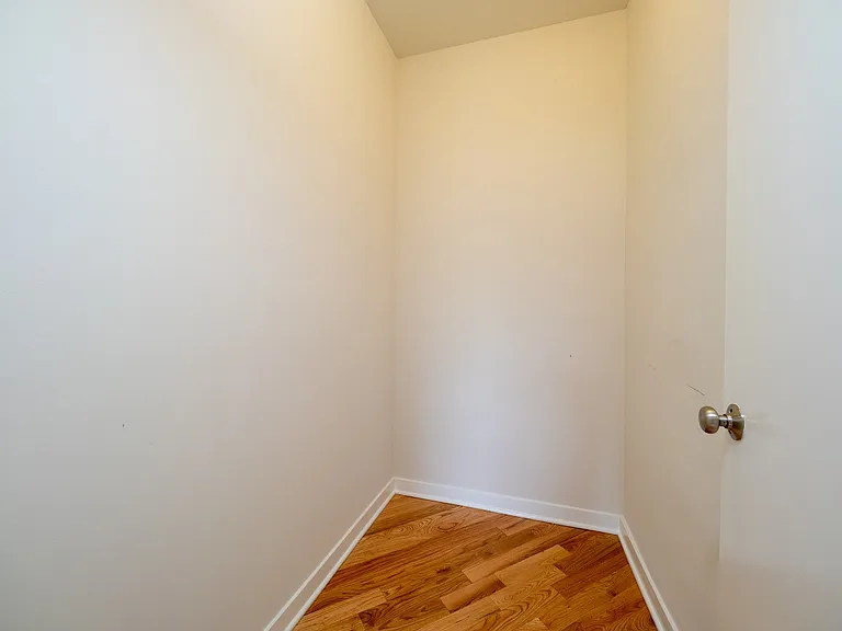 1514 W Howard St #3W — Photo 10