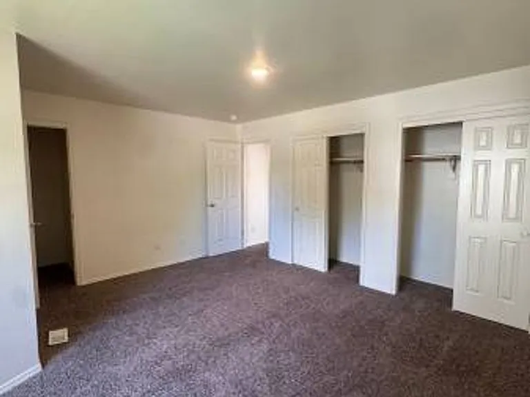 1120 S Fern St — Photo 9