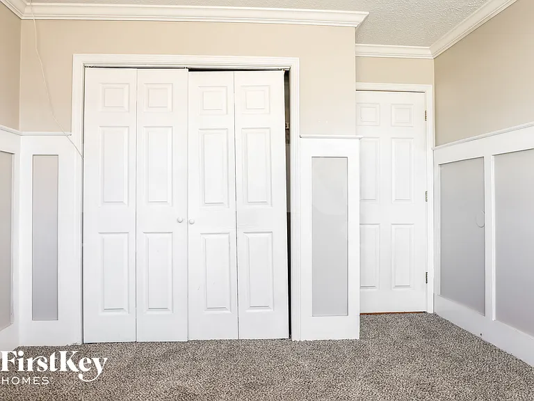 120 Grayview Ct — Photo 16