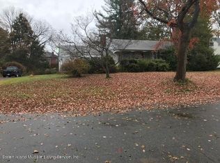 139 Dunham St, Staten Island, NY 10309