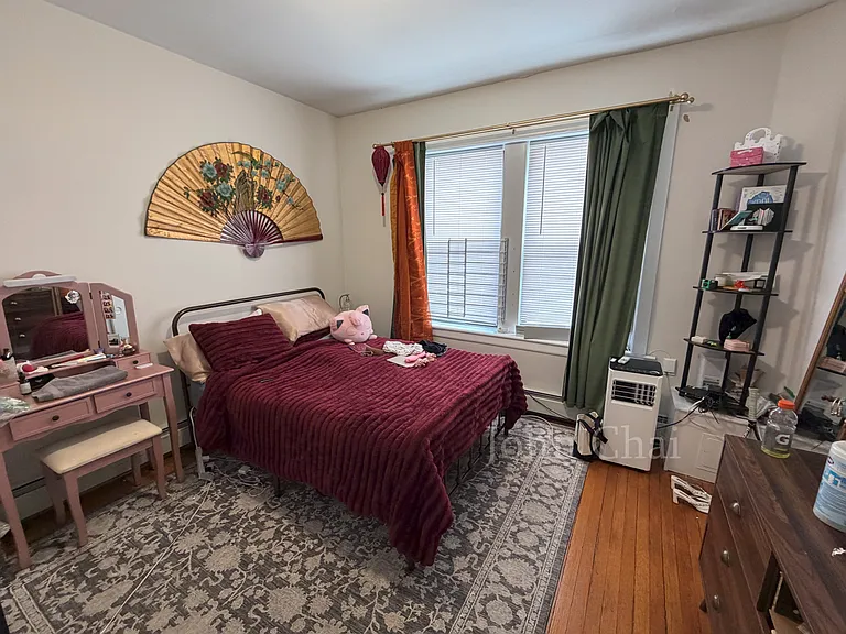 3 Sutherland Rd #4 — Photo 15