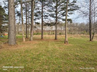 165 Barnes Lake Rd, Hohenwald, TN 38462
