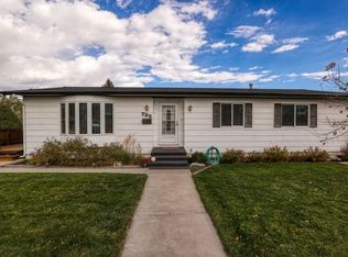 735 Clarendon Ave, Sheridan, WY 82801