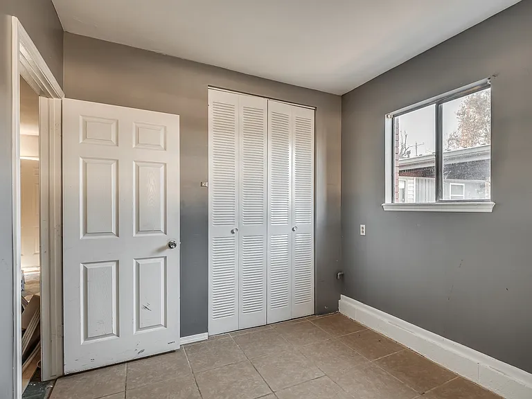 2520 SW 68th St — Photo 43