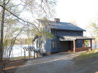 624 Sand Shore Dr, Greenwood, SC 29649