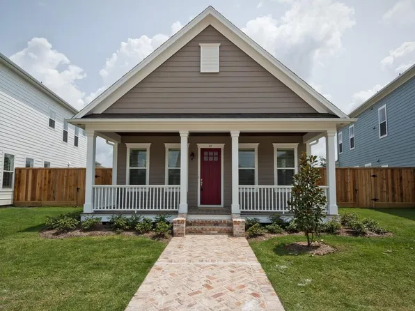 27 Red Harper Dr, Spring, TX 77389