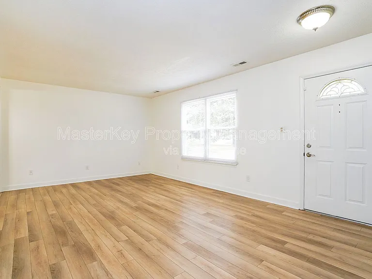 8912 Taymouth Ct — Photo 8