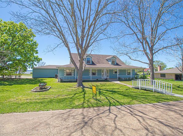 308 Echo Ln, Livingston, TX 77351