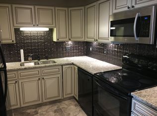 312 S 16th St APT 402, Omaha, NE 68102
