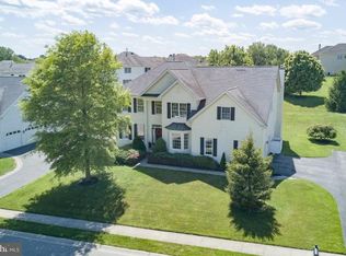 6 Amberfield Ln, Hockessin, DE 19707