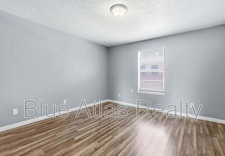 8108 Foxfire Ln #B — Photo 13