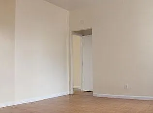 1 bed, $1,000 — Photo 3