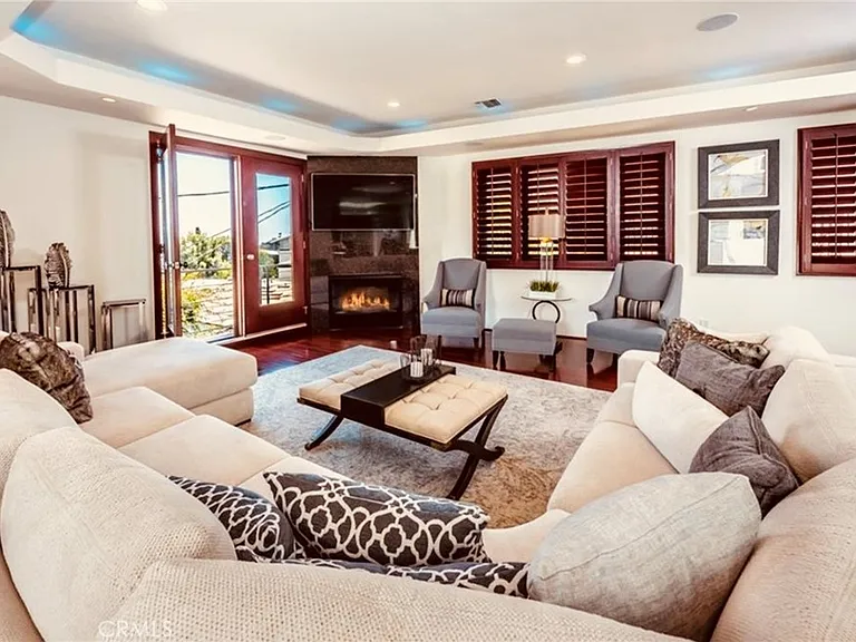 8827 Evanview Dr — Photo 6