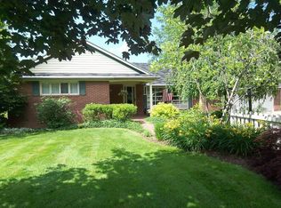 3609 Ridgewood Dr, Hermitage, PA 16148