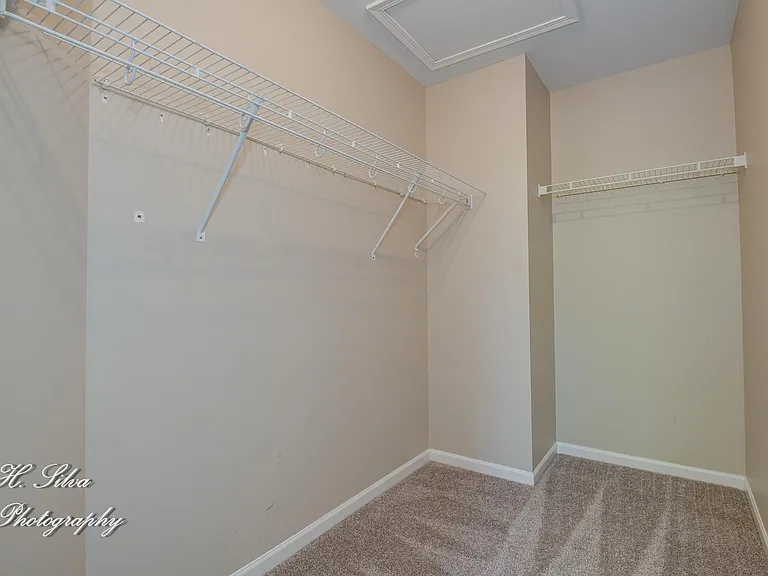 3640 Roanoke Ave — Photo 9